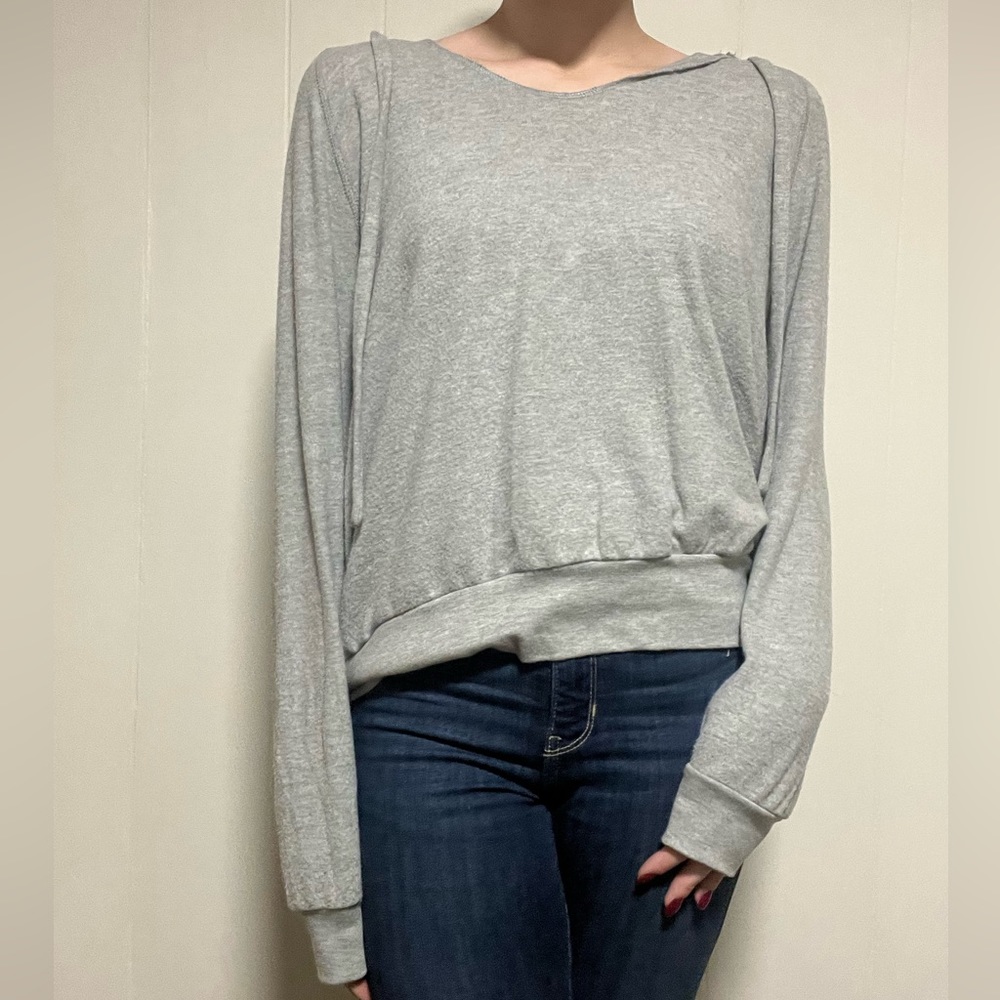 Cropped grey hoodie